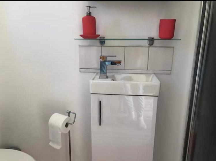 Elkstone Studio Private Hottub Pet Friendly Malvern Екстериор снимка