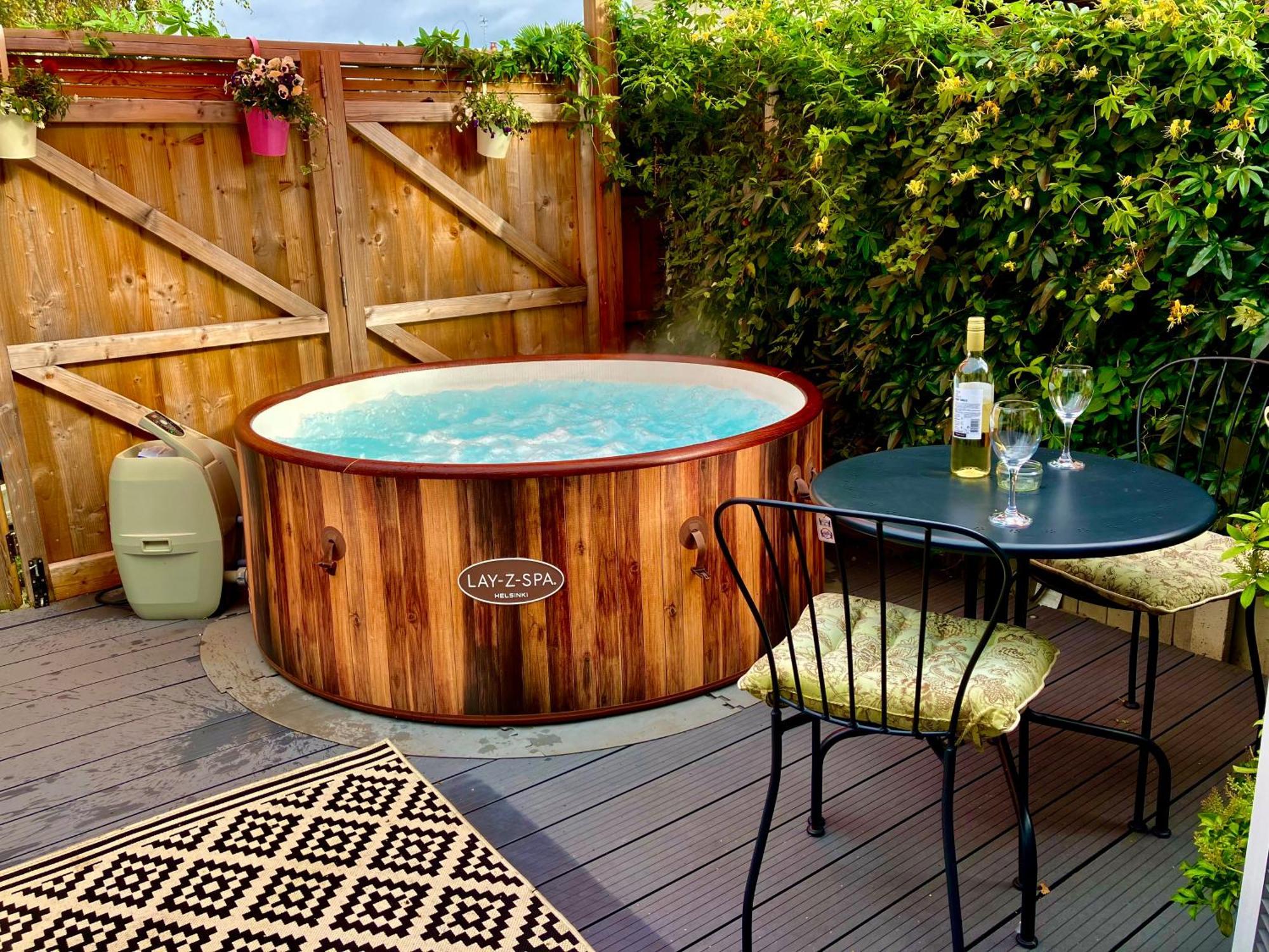 Elkstone Studio Private Hottub Pet Friendly Malvern Екстериор снимка