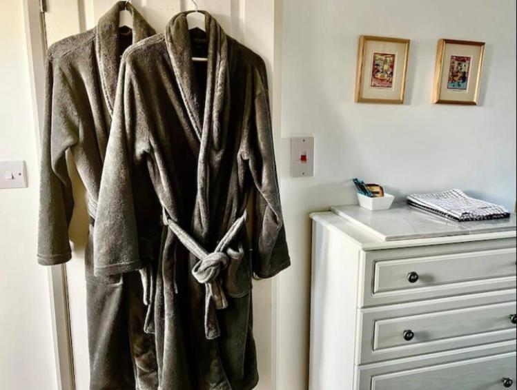 Elkstone Studio Private Hottub Pet Friendly Malvern Екстериор снимка