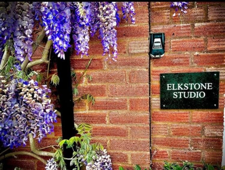 Elkstone Studio Private Hottub Pet Friendly Malvern Екстериор снимка